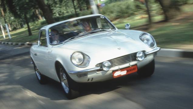 Apelidado de Puma DKW, o esportivo foi repaginado por Anísio Campos para o Salão do Automóvel de 1966 e rebatizado de Puma GT, com parachoques bipartidos e painel em jacarandá