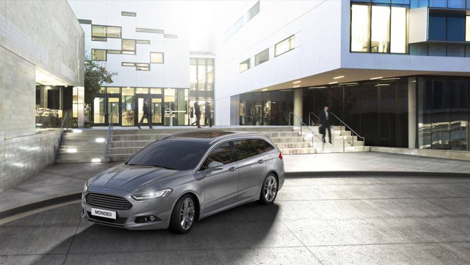 Ford Mondeo 2015 europeu | <a href="https://quatrorodas.abril.com.br/noticias/saloes/paris-2014/ford-mostra-mondeo-europeu-salao-paris-804106.shtml" rel="migration">Leia mais</a>