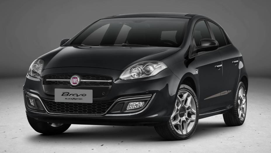 A série limitada Blackmotion é uma das novidades da linha 2016, aliando um visual mais esportivo ao motor 1.8 16V | <a href="https://quatrorodas.abril.com.br/noticias/fabricantes/fiat-lanca-bravo-reestilizado-831820.shtml" rel="migration">Leia mais</a>