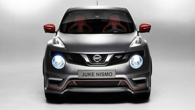 Na parte mecânica, o motor 1.6 turbo ganhou mais 18 cv, chegando aos 218 cv | <a href="https://quatrorodas.abril.com.br/noticias/saloes/genebra-2014/nissan-renova-crossover-juke-775338.shtml" rel="migration">Leia mais</a>