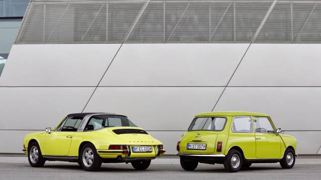Os 50 anos do 911 serão celebrados pela Porsche durante o ano todo, com uma festa especial em setembro, durante o Salão de Frankfurt | <a href="%20https://quatrorodas.abril.com.br/noticias/fabricantes/mini-parabeniza-porsche-50-anos-911-743295.shtml" rel="migration">Leia ma</a>