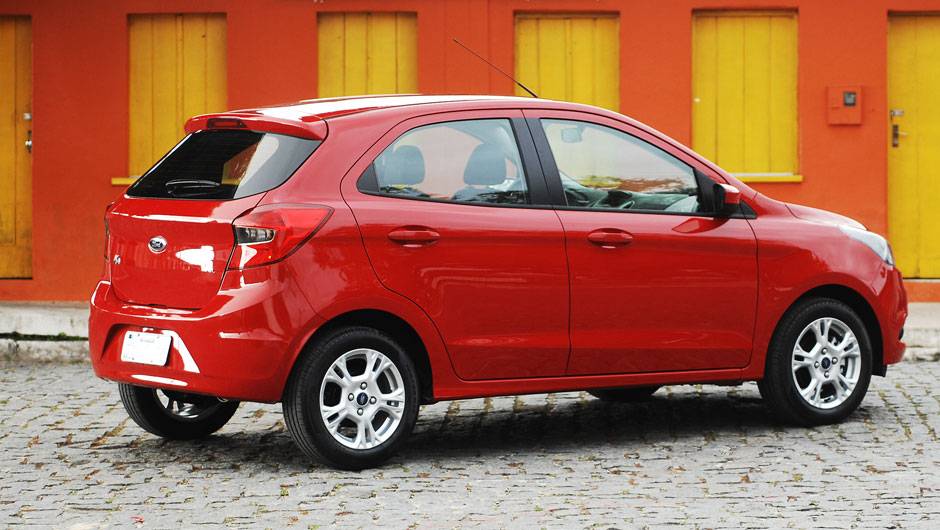 Inicialmente, em setembro, o Ka chega apenas com motor 1.0 de tr&ecirc;s cilindros (chegando a 85 cv com etanol) | <a href="https://quatrorodas.abril.com.br/carros/lancamentos/ford-ka-794793.shtml" rel="migration">Leia mais</a>