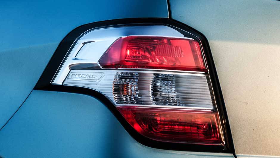 As lanternas agora s&atilde;o transl&uacute;cidas | <a href="https://quatrorodas.abril.com.br/carros/lancamentos/chevrolet-agile-2014-756376.shtml" rel="migration">Leia mais</a>