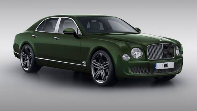 Já o Mulsanne tem pedais em alumínio, suspensão com ajuste esportivo... | <a href="https://quatrorodas.abril.com.br/noticias/fabricantes/bentley-apresenta-continental-gt-mulsanne-le-mans-edition-740938.shtml" rel="migration">Leia mais</a>