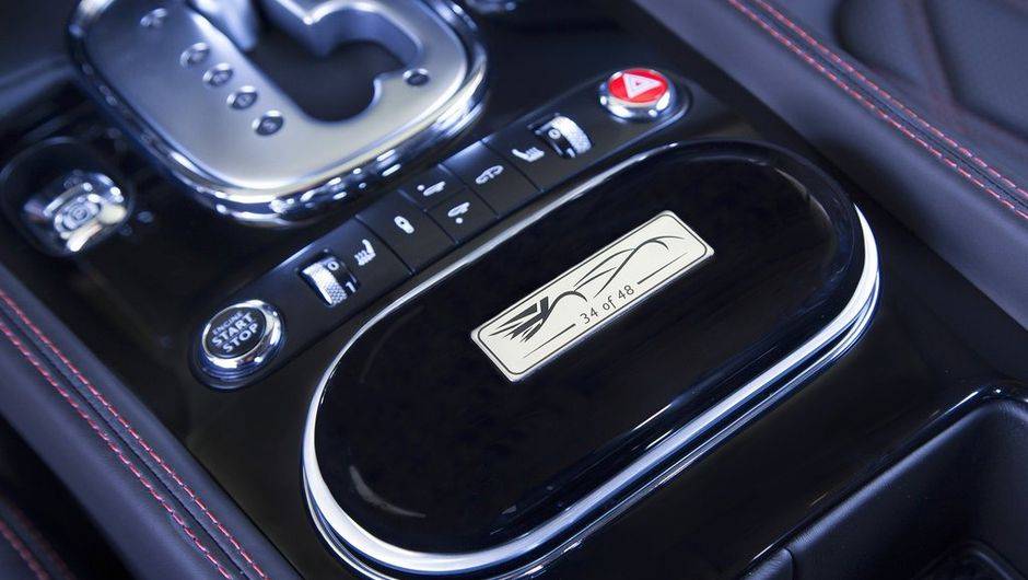...e ins&iacute;gnias Le Mans Edition, al&eacute;m de marca&ccedil;&atilde;o do n&uacute;mero da unidade | <a href="https://quatrorodas.abril.com.br/noticias/fabricantes/bentley-apresenta-continental-gt-mulsanne-le-mans-edition-740938.shtml" rel="migration">Leia mais</a>