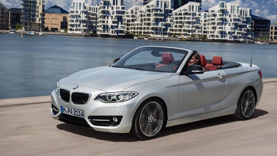 O S&eacute;rie 2 Convertible substitui o S&eacute;rie 1 Cabrio, um dos modelos mais vendidos de sua categoria com 130 mil unidades comercializadas no mundo | <a href="https://quatrorodas.abril.com.br/noticias/saloes/paris-2014/bmw-revela-serie-2-convertible-799406.shtml" rel="migration"></a>