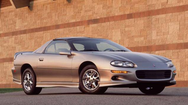 Chevrolet Camaro: carro de Jack Hyde, chefe de Ana na trama | <a href="https://quatrorodas.abril.com.br/noticias/entretenimento/galeria-fotos-mostra-carros-50-tons-cinza-834960.shtml" rel="migration">Leia mais</a> Chevrolet Camaro: carro de Jack Hyde, chefe de Ana na trama | <a href="https://quatrorodas.abril.com.br/noticias/entretenimento/galeria-fotos-mostra-carros-50-tons-cinza-834960.shtml" rel="migration">Leia mais</a>
