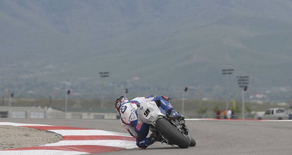 Com sua BMW, Leon Haslam sai em 12&ordm; lugar
