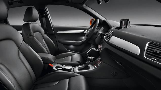O novo SUV aposta no luxo e na esportividade para levar a melhor sobre o BMW X1