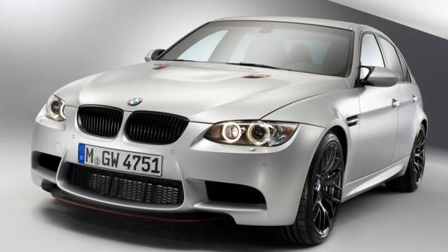 Edição especial terá 67 unidades produzidas e foi apresentada nas 24 Horas de Nürburgring. <a href="https://quatrorodas.abril.com.br/noticias/bmw-mostra-nova-tecnologia-m3-crt-293729_p.shtml" rel="migration">Veja mais</a> Edição especial terá 67 unidades produzidas e foi apresentada nas 24 Horas de Nürburgring. <a href="https://quatrorodas.abril.com.br/noticias/bmw-mostra-nova-tecnologia-m3-crt-293729_p.shtml" rel="migration">Veja mais</a>