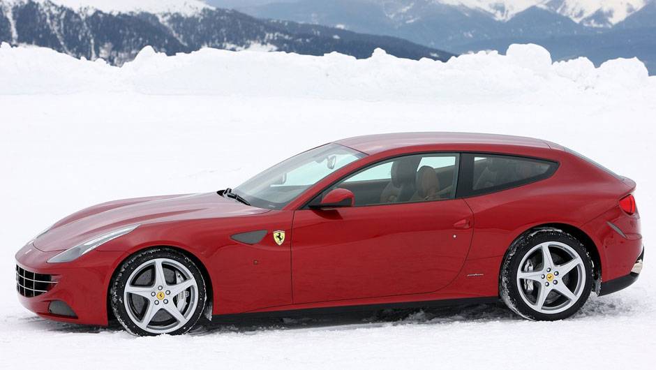 Cup&ecirc;, perua ou crossover? A nova cria&ccedil;&atilde;o de Maranello est&aacute; pronta para dividir opini&otilde;es