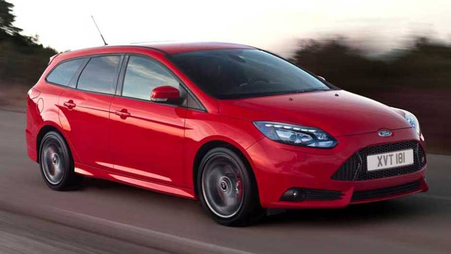 Focus ST Wagon - <a href="https://quatrorodas.abril.com.br/reportagens/salao/ford-focus-st-639743.shtml" rel="migration">Leia mais</a>