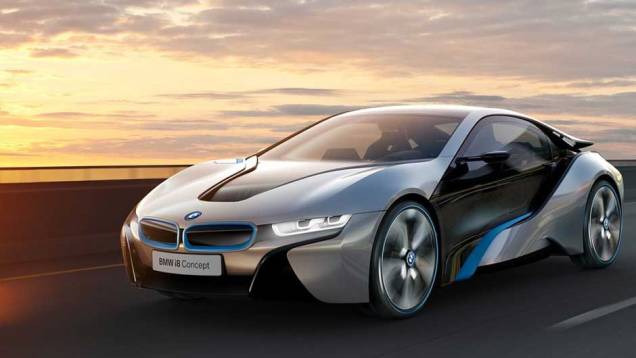 Esportivo de linhas futuristas, ele inaugura a divisão "i" de carros elétricos da BMW. <a href="https://quatrorodas.abril.com.br/noticias/sustentabilidade-bmw-revela-detalhes-divisao-eletrica-i-natali-chiconi-297169_p.shtml" rel="migration">Leia mais</a>