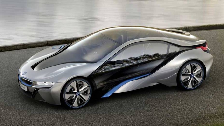 Esportivo de linhas futuristas, ele inaugura a divisão "i" de carros elétricos da BMW. <a href="https://quatrorodas.abril.com.br/noticias/sustentabilidade-bmw-revela-detalhes-divisao-eletrica-i-natali-chiconi-297169_p.shtml" rel="migration">Leia mais</a>