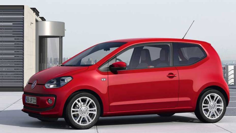 Suas dimensões reduzidas prometem agilidade no trânsito urbano. <a href="https://quatrorodas.abril.com.br/noticias/fabrincantes-volkswagem-mostra-detalhes-up-299370_p.shtml" rel="migration">Leia mais</a>