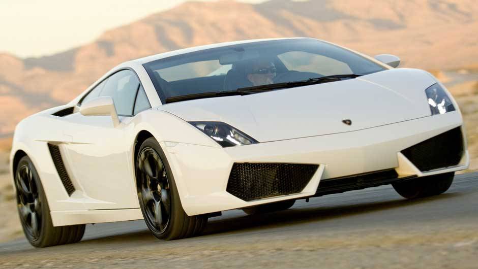Cup&ecirc; acelera de 0 a 100 km/h em 3,7 segundos | <a href="https://quatrorodas.abril.com.br/noticias/lamborghini-ira-exibir-gallardo-lp-560-4-sao-paulo-299619_p.shtml" rel="migration">Leia mais</a>