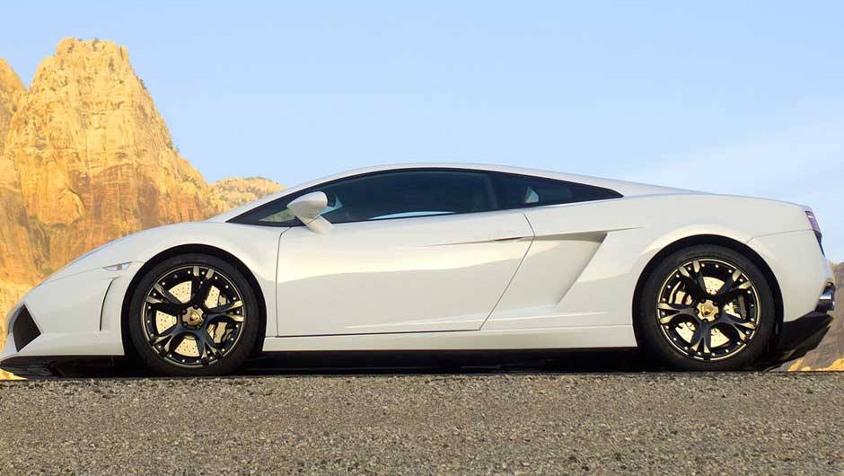 Distribui&ccedil;&atilde;o concentra 43% do peso na dianteira e 57% na traseira | <a href="https://quatrorodas.abril.com.br/noticias/lamborghini-ira-exibir-gallardo-lp-560-4-sao-paulo-299619_p.shtml" rel="migration">Leia mais</a>