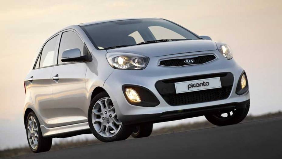 O novo Picanto chega ao país apostando na relação custo/benefício. <a href="https://quatrorodas.abril.com.br/carros/lancamentos/kia-picanto-637897.shtml" rel="migration">Leia mais</a>