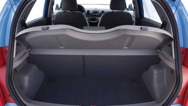 Segundo a Kia, o porta-malas cabe 292 litros. <a href="https://quatrorodas.abril.com.br/carros/lancamentos/kia-picanto-637897.shtml" rel="migration">Leia mais</a> Segundo a Kia, o porta-malas cabe 292 litros. <a href="https://quatrorodas.abril.com.br/carros/lancamentos/kia-picanto-637897.shtml" rel="migration">Leia mais</a>