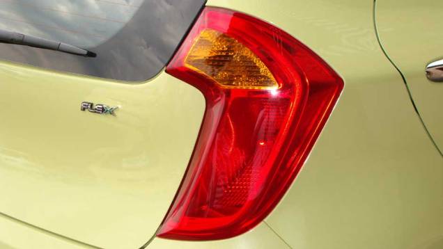 O Picanto importado para o Brasil roda com etanol ou gasolina. <a href="https://quatrorodas.abril.com.br/carros/lancamentos/kia-picanto-637897.shtml" rel="migration">Leia mais</a> O Picanto importado para o Brasil roda com etanol ou gasolina. <a href="https://quatrorodas.abril.com.br/carros/lancamentos/kia-picanto-637897.shtml" rel="migration">Leia mais</a>