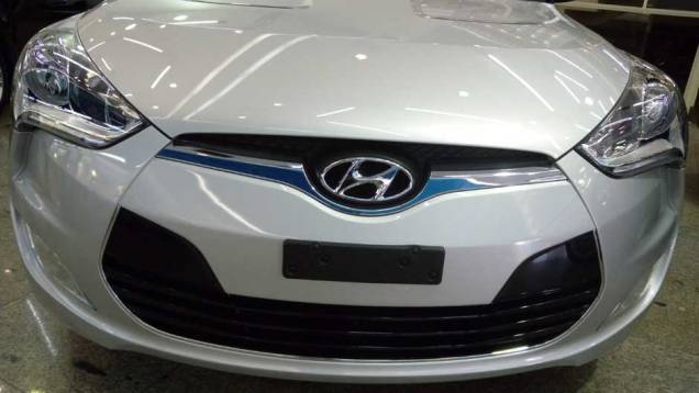 Hyundai Veloster | <a href="https://quatrorodas.abril.com.br/noticias/veloster-elantra-ja-estao-venda-concessionarias-hyundai-303518_p.shtml" rel="migration">Leia mais</a>