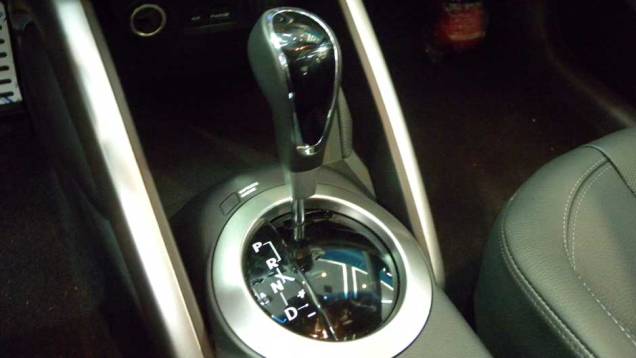 Hyundai Veloster | <a href="https://quatrorodas.abril.com.br/noticias/veloster-elantra-ja-estao-venda-concessionarias-hyundai-303518_p.shtml" rel="migration">Leia mais</a> Hyundai Veloster | <a href="https://quatrorodas.abril.com.br/noticias/veloster-elantra-ja-estao-venda-concessionarias-hyundai-303518_p.shtml" rel="migration">Leia mais</a>