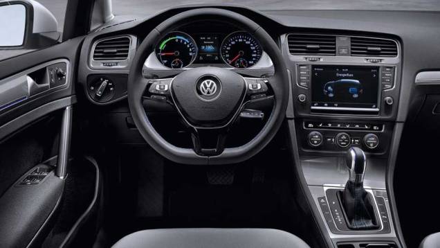 O interior é praticamente o mesmo das versões a gasolina e diesel... | <a href="https://quatrorodas.abril.com.br/saloes/frankfurt/2013/volkswagen-e-golf-e-up-752904.shtml" rel="migration">Leia mais</a>