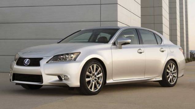Propulsão é feita pela segunda geração do sistema híbrido da Lexus Propulsão é feita pela segunda geração do sistema híbrido da Lexus