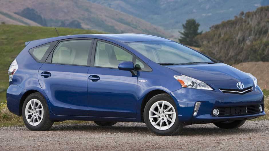 Linha da fam&iacute;lia Prius foi expandida com vers&atilde;o sete lugares do modelo