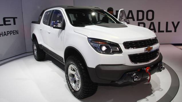 Chevrolet Colorado Rally | <a href="https://quatrorodas.abril.com.br/reportagens/salao/chevrolet-colorado-rally-639947.shtml" target="_blank" rel="migration">Leia mais</a> Chevrolet Colorado Rally | <a href="https://quatrorodas.abril.com.br/reportagens/salao/chevrolet-colorado-rally-639947.shtml" target="_blank" rel="migration">Leia mais</a>