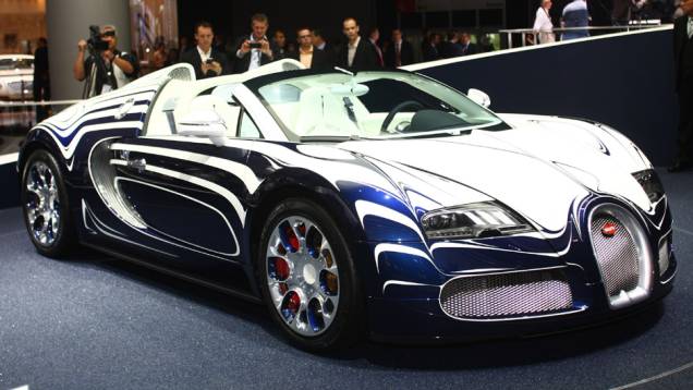 Bugatti Veyron L´Or Blanc | <a href="https://quatrorodas.abril.com.br/reportagens/salao/bugatti-veyron-grand-sport-l-or-blanc-639900.shtml" target="_blank" rel="migration">Leia mais</a>