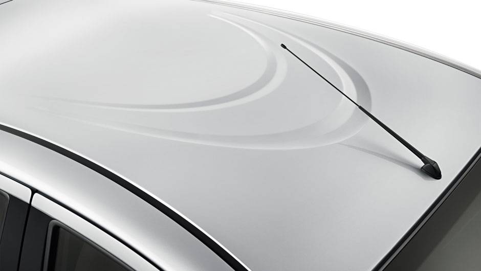 Vers&atilde;o 1.0 conta com duas op&ccedil;&otilde;es de acabamento <a href="https://quatrorodas.abril.com.br/carros/lancamentos/nissan-march-640874.shtml" rel="migration">Leia mais</a>