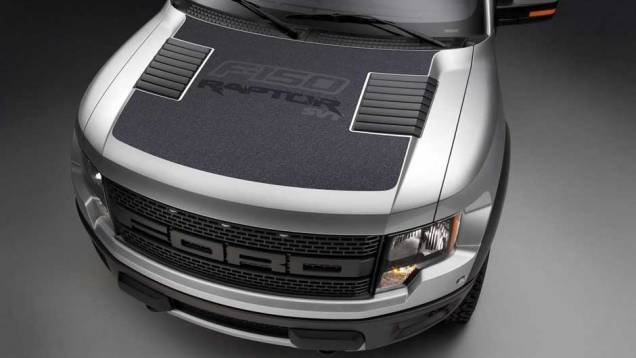 Ford F-150 SVT Raptor 2012 | <a href="https://quatrorodas.abril.com.br/noticias/nova-linha-ford-f-150-ganha-camera-dianteira-303573_p.shtml" rel="migration">Leia mais</a>