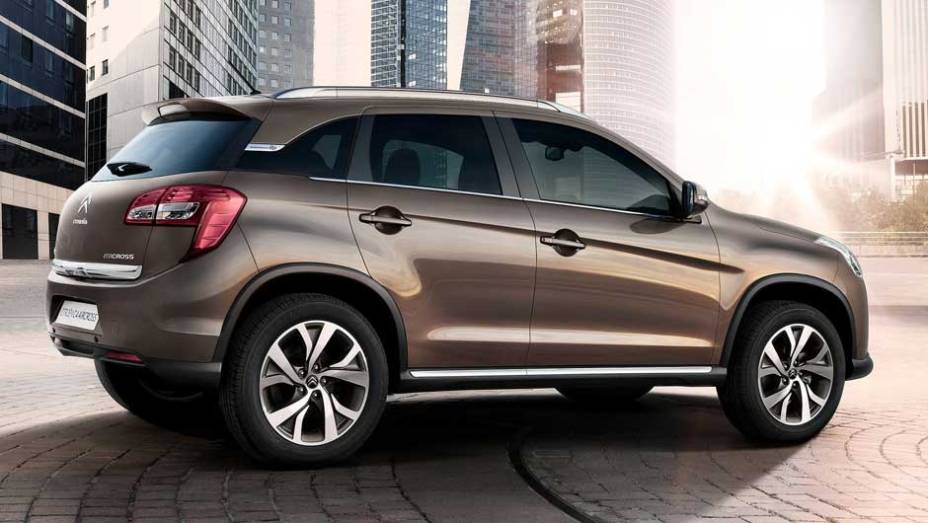 Lançamento contará com duas opções de motor a gasolina e duas a diesel | <a href="https://quatrorodas.abril.com.br/saloes/genebra/2012/citroen-c4-aircross-678491.shtml" rel="migration">Leia mais</a>