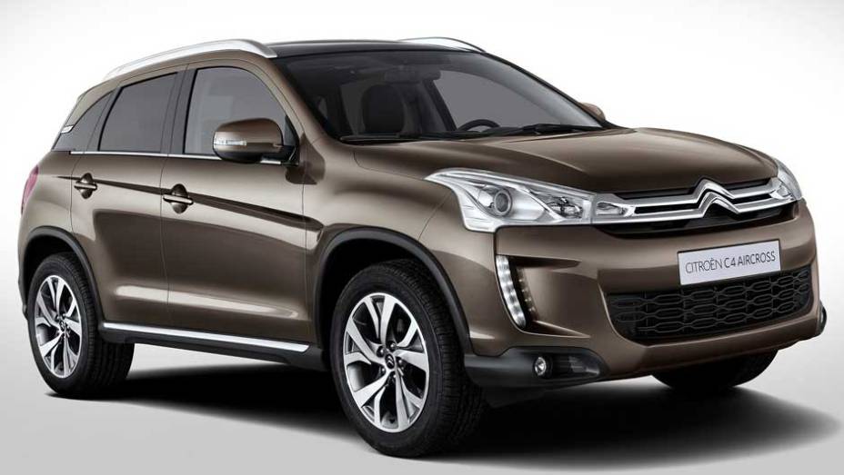 Modelo terá versões com tração dianteira e integral com bloqueio de diferencial | <a href="https://quatrorodas.abril.com.br/saloes/genebra/2012/citroen-c4-aircross-678491.shtml" rel="migration">Leia mais</a>