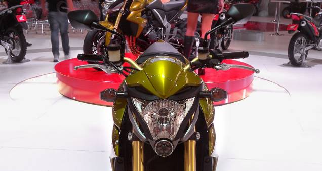 A potência da moto é de 125 cv a 10 mil giros | <a href="https://quatrorodas.abril.com.br/moto/noticias/honda-mostra-cb-1000r-642041.shtml" rel="migration">Leia mais</a> A potência da moto é de 125 cv a 10 mil giros | <a href="https://quatrorodas.abril.com.br/moto/noticias/honda-mostra-cb-1000r-642041.shtml" rel="migration">Leia mais</a>