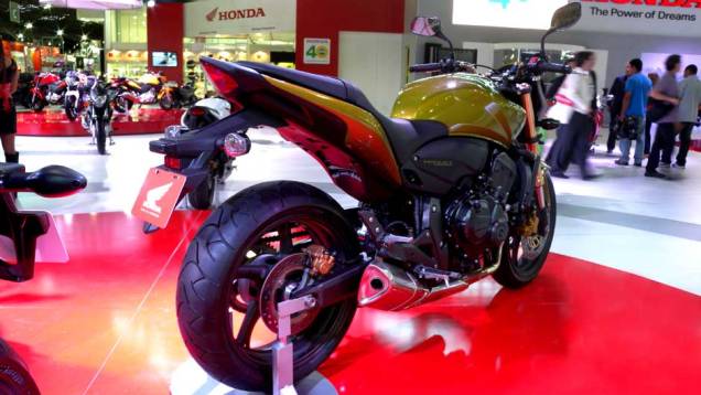 <a href="https://quatrorodas.abril.com.br/moto/noticias/honda-apresenta-cbr-600f-642144.shtml" rel="migration">Leia mais</a> <a href="https://quatrorodas.abril.com.br/moto/noticias/honda-apresenta-cbr-600f-642144.shtml" rel="migration">Leia mais</a>