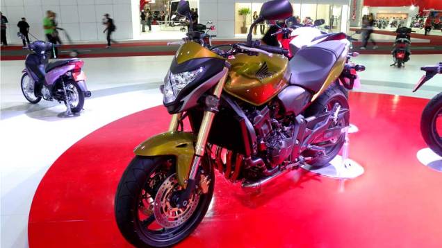 Motor desenvolve 102 cv de potência | <a href="https://quatrorodas.abril.com.br/moto/noticias/honda-apresenta-cbr-600f-642144.shtml" rel="migration">Leia mais</a> Motor desenvolve 102 cv de potência | <a href="https://quatrorodas.abril.com.br/moto/noticias/honda-apresenta-cbr-600f-642144.shtml" rel="migration">Leia mais</a>