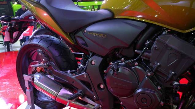 Moto começa a ser vendida em novembro | <a href="https://quatrorodas.abril.com.br/moto/noticias/honda-apresenta-cbr-600f-642144.shtml" rel="migration">Leia mais</a> Moto começa a ser vendida em novembro | <a href="https://quatrorodas.abril.com.br/moto/noticias/honda-apresenta-cbr-600f-642144.shtml" rel="migration">Leia mais</a>