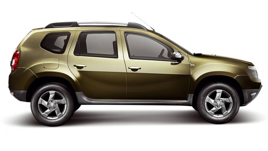 Na lateral, destaque para os paralamas musculosos | <a href="https://quatrorodas.abril.com.br/carros/lancamentos/renault-duster-642260.shtml" rel="migration">Leia mais</a>