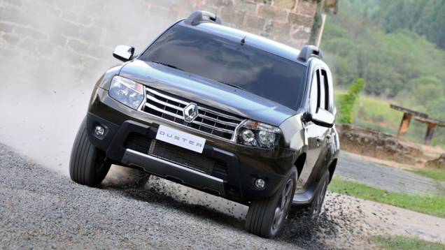 Modelo terá cinco opções de acabamento | <a href="https://quatrorodas.abril.com.br/carros/lancamentos/renault-duster-642260.shtml" rel="migration">Leia mais</a>