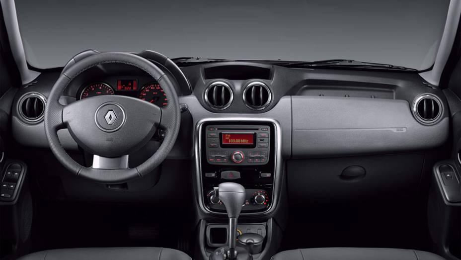 Direção hidráulica, ar-condicionado e vidros elétricos são alguns dos itens de série | <a href="https://quatrorodas.abril.com.br/carros/lancamentos/renault-duster-642260.shtml" rel="migration">Leia mais</a>