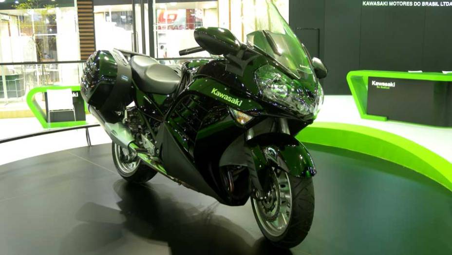 Moto chega ainda este ano | <a href="https://quatrorodas.abril.com.br/moto/noticias/kawasaki-concours-14-entra-segmento-inedito-marca-642160.shtml" rel="migration">Leia mais</a>