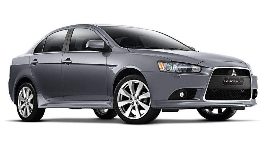 Versão topo de linha sai por R$ 89.990 | <a href="https://quatrorodas.abril.com.br/carros/lancamentos/mitsubishi-lancer-644557.shtml" rel="migration">Leia mais</a>