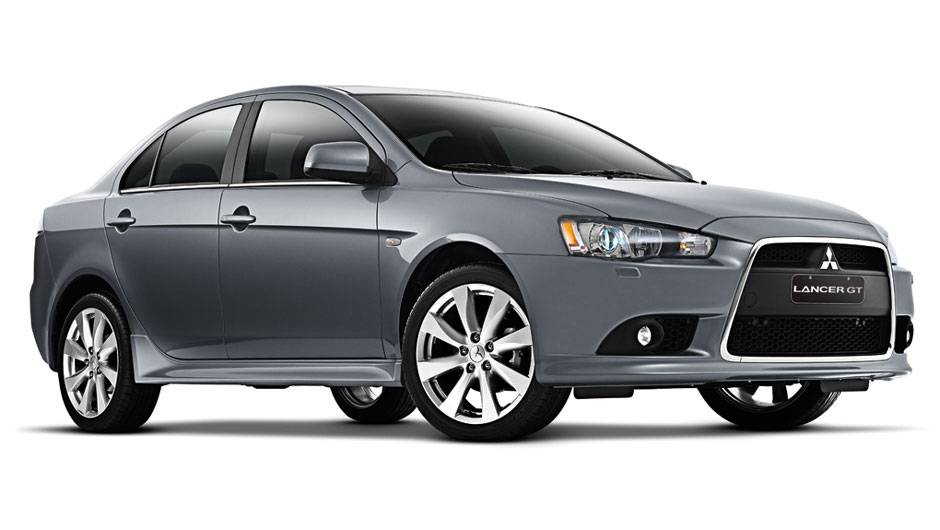 Vers&atilde;o topo de linha sai por R$ 89.990 | <a href="https://quatrorodas.abril.com.br/carros/lancamentos/mitsubishi-lancer-644557.shtml" rel="migration">Leia mais</a>