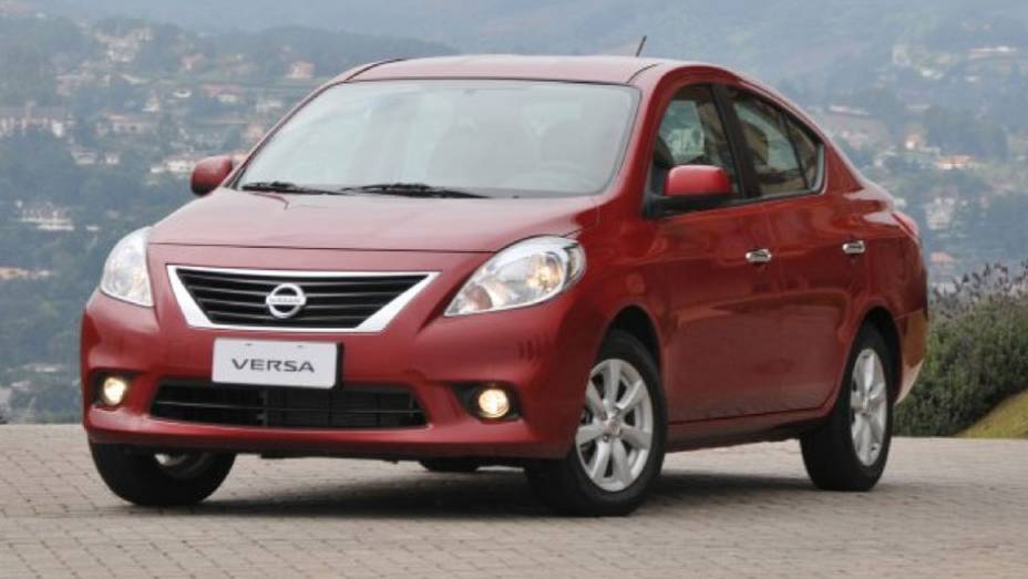 O Versa vai concorrer com Siena, Logan e Voyage. | <a href="https://quatrorodas.abril.com.br/carros/lancamentos/nissan-versa-644769.shtml" rel="migration">Leia mais</a>