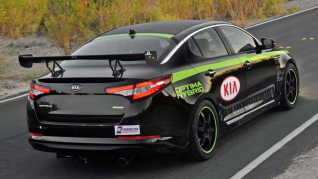 Kia Optima Hybrid Pace Car