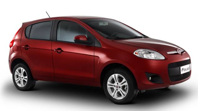 Faróis lembram os do Punto. <a href="https://quatrorodas.abril.com.br/carros/lancamentos/novo-fiat-palio-645462.shtml" rel="migration">Leia mais</a>