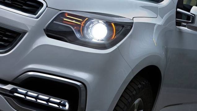 <a href="https://quatrorodas.abril.com.br/noticias/gm-mostra-previa-nova-blazer-307053_p.shtml" rel="migration">Leia mais</a> <a href="https://quatrorodas.abril.com.br/noticias/gm-mostra-previa-nova-blazer-307053_p.shtml" rel="migration">Leia mais</a>