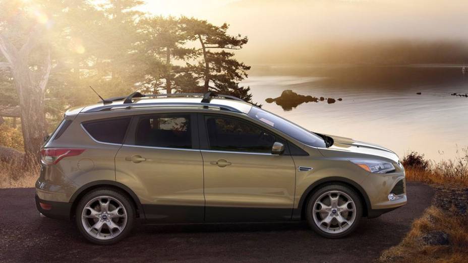 Versões de motor 2.5, 1.6 e 2.0 serão oferecidas ao consumidor | <a href="https://quatrorodas.abril.com.br/reportagens/salao/ford-escape-2013-646505.shtml" rel="migration">Leia mais</a>